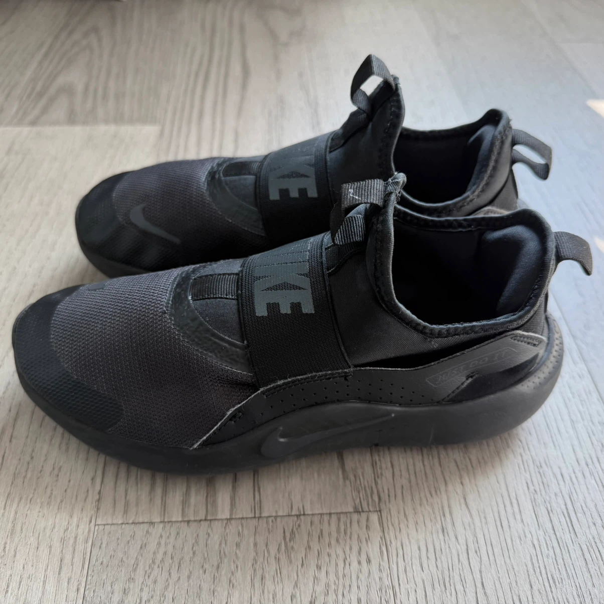 Nike Flex Runner Youth Sneakers - US 5.5
