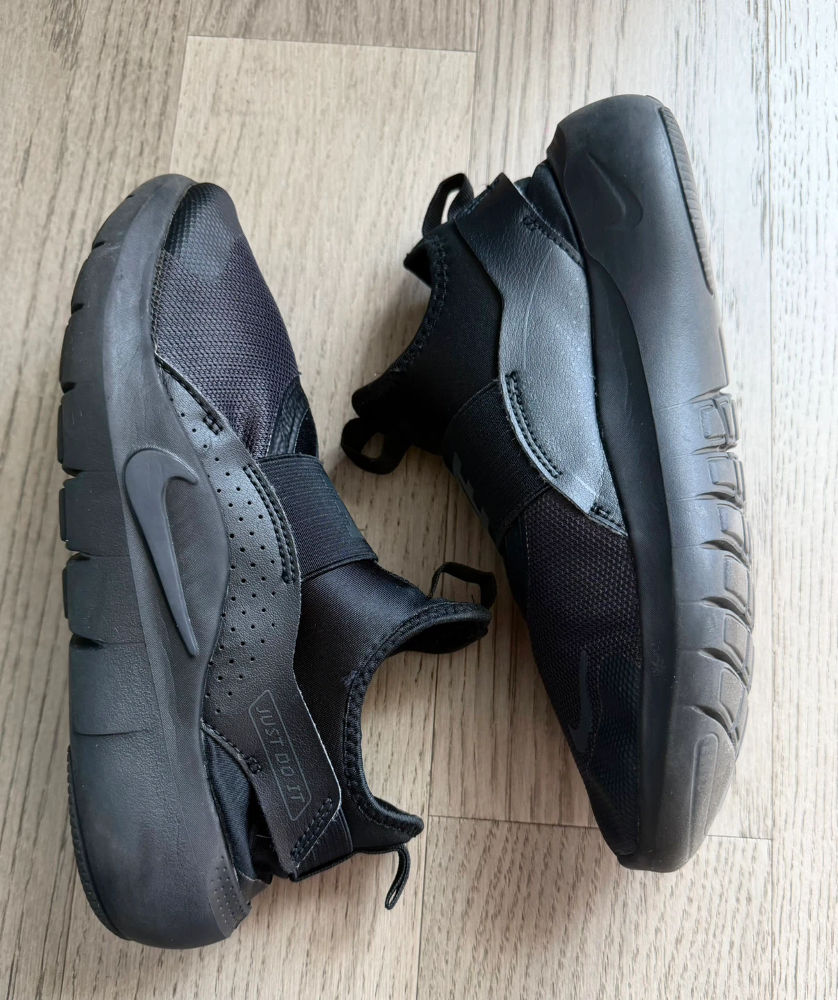 Nike Flex Runner Youth Sneakers - US 5.5 - photo 3