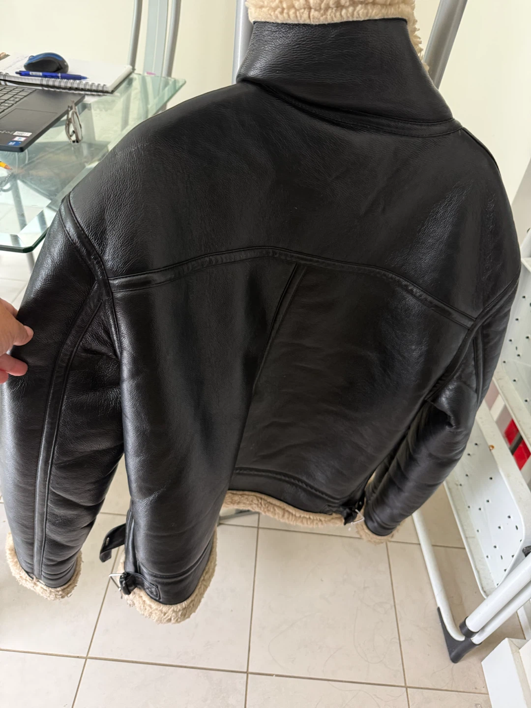 ZARA Leather Shearling Jacket - Large – Excellent Condition - photo 2
