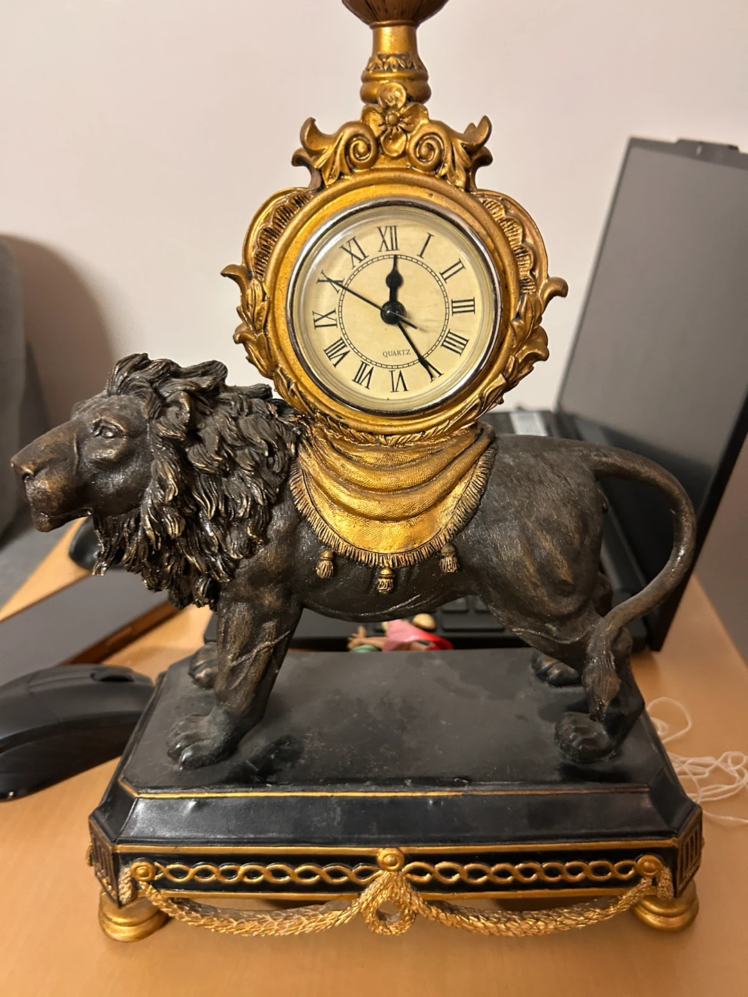 Ornate Lion Mantel Clock