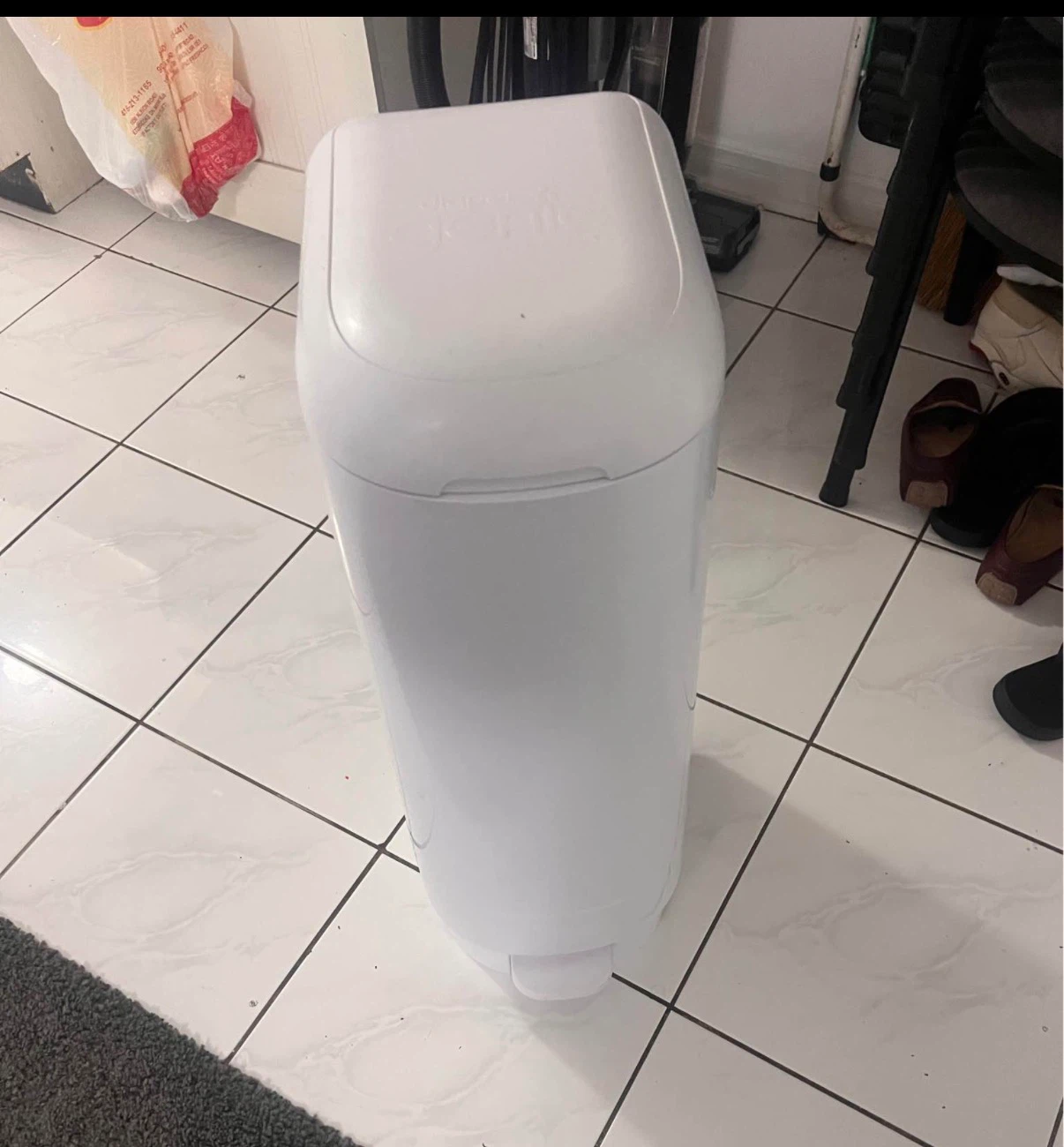 Diaper Genie Essence Diaper Pail - photo 2