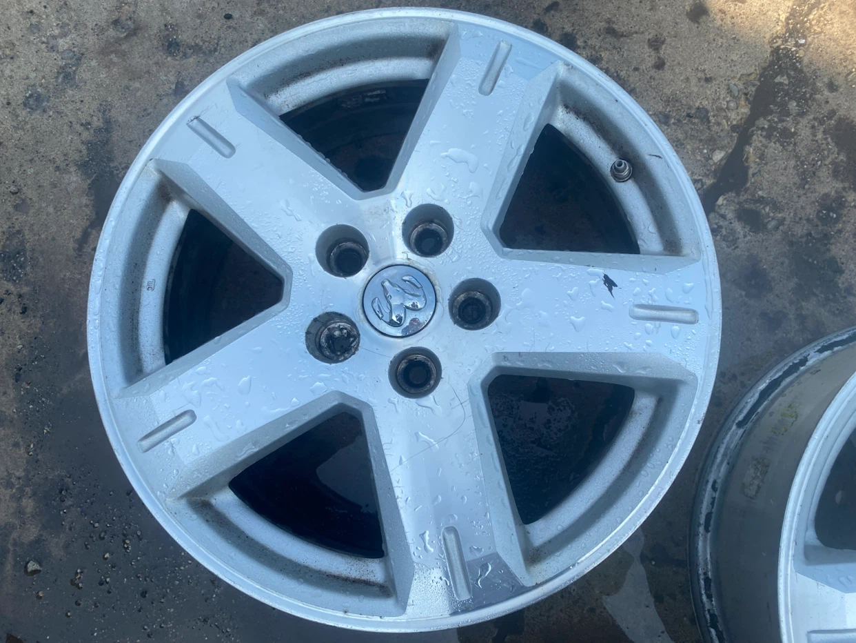 Set of 4 Dodge Alloy Wheels - photo 5