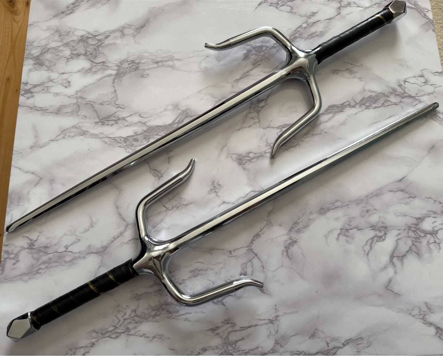 Pair of Metal Sai 19.5 Inch