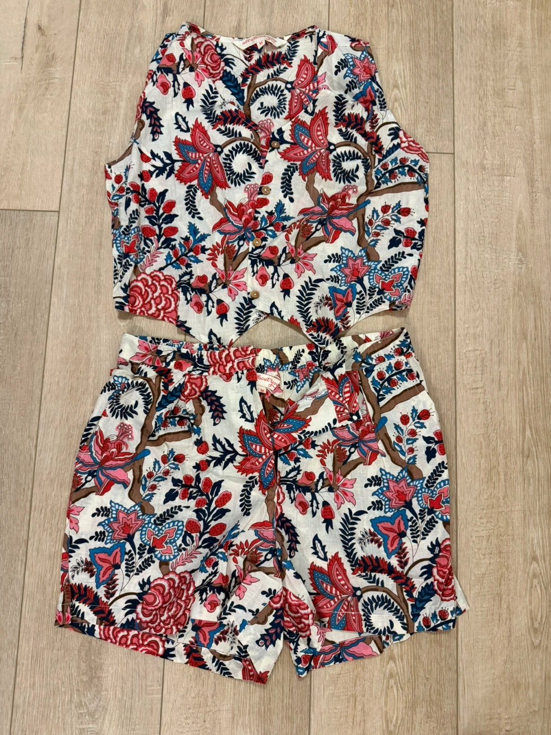 Boutique Floral Print Top and Shorts Cord Set