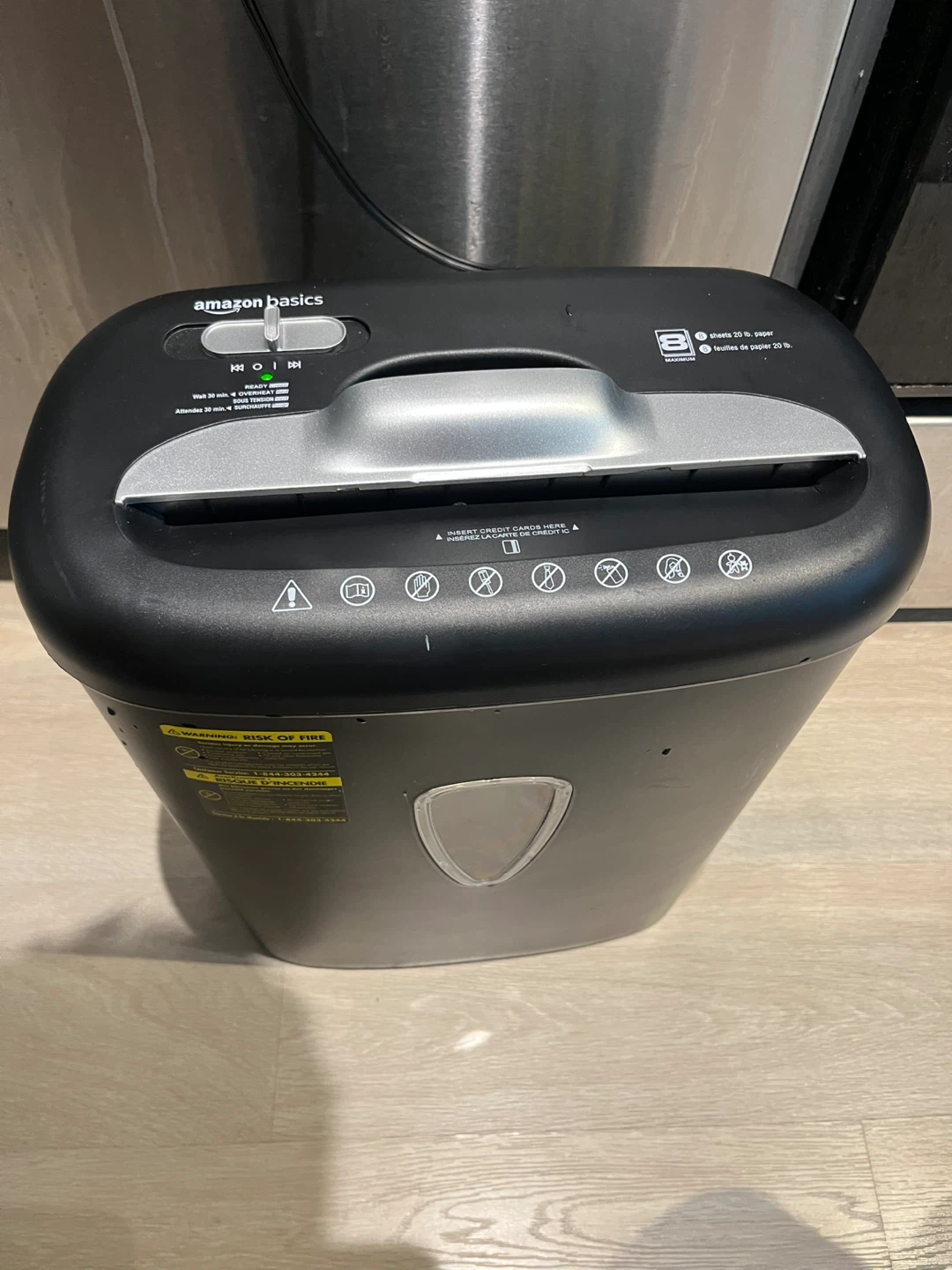 Amazon Basics Paper Shredder