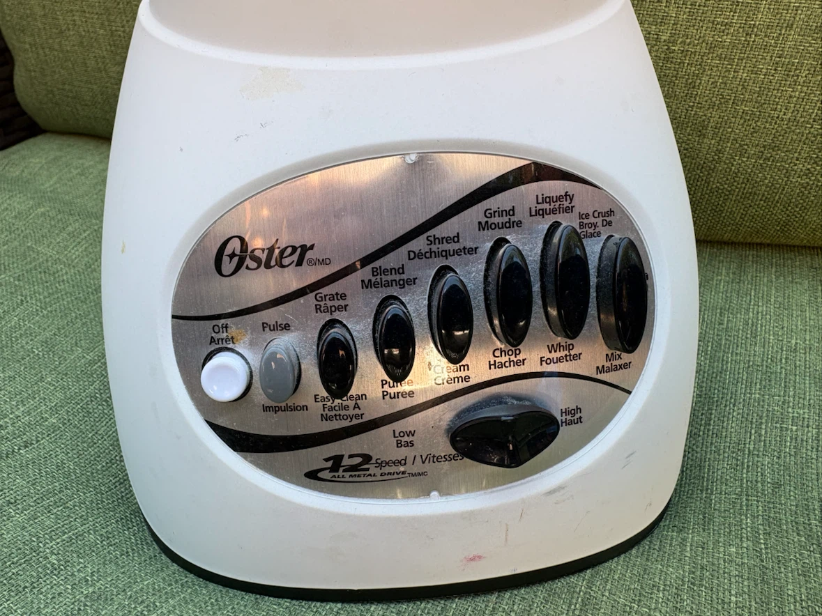 Oster 12-Speed Blender - photo 2