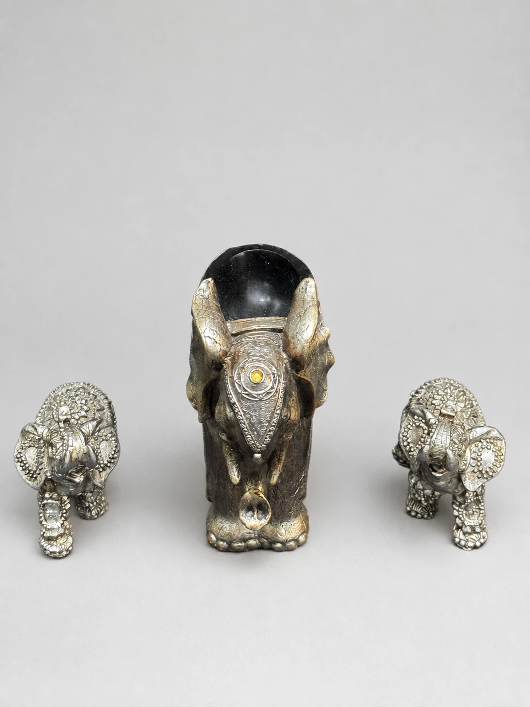 Decorative Elephant Figurines – Silver-Tone Ornate Design