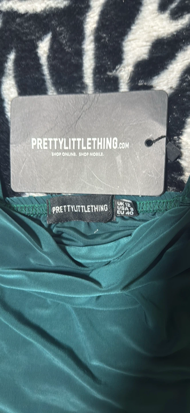 PRETTYLITTLETHING Green Cowl Neck Crop Top - photo 2