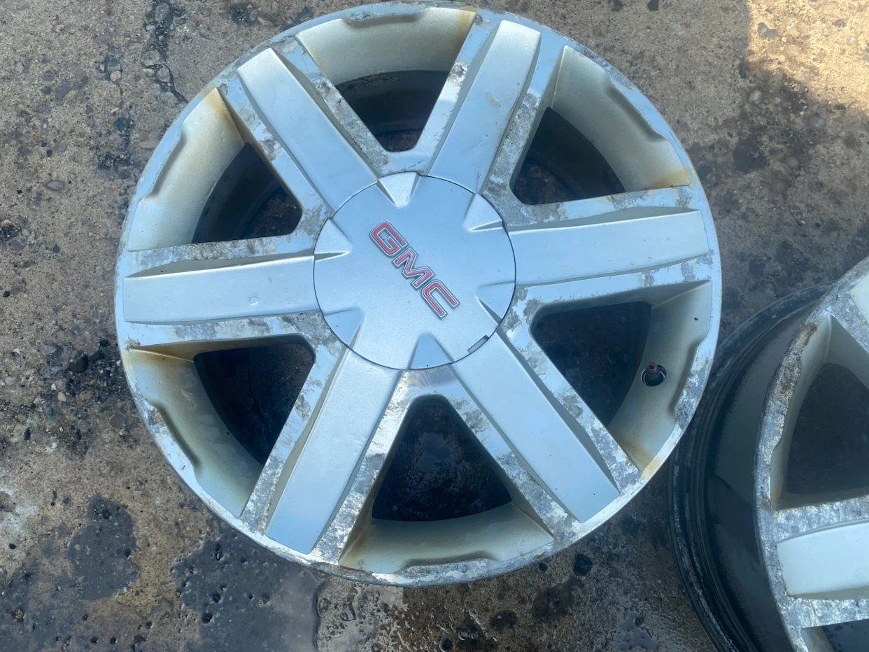 GMC 18x7J Alloy Wheel - photo 4