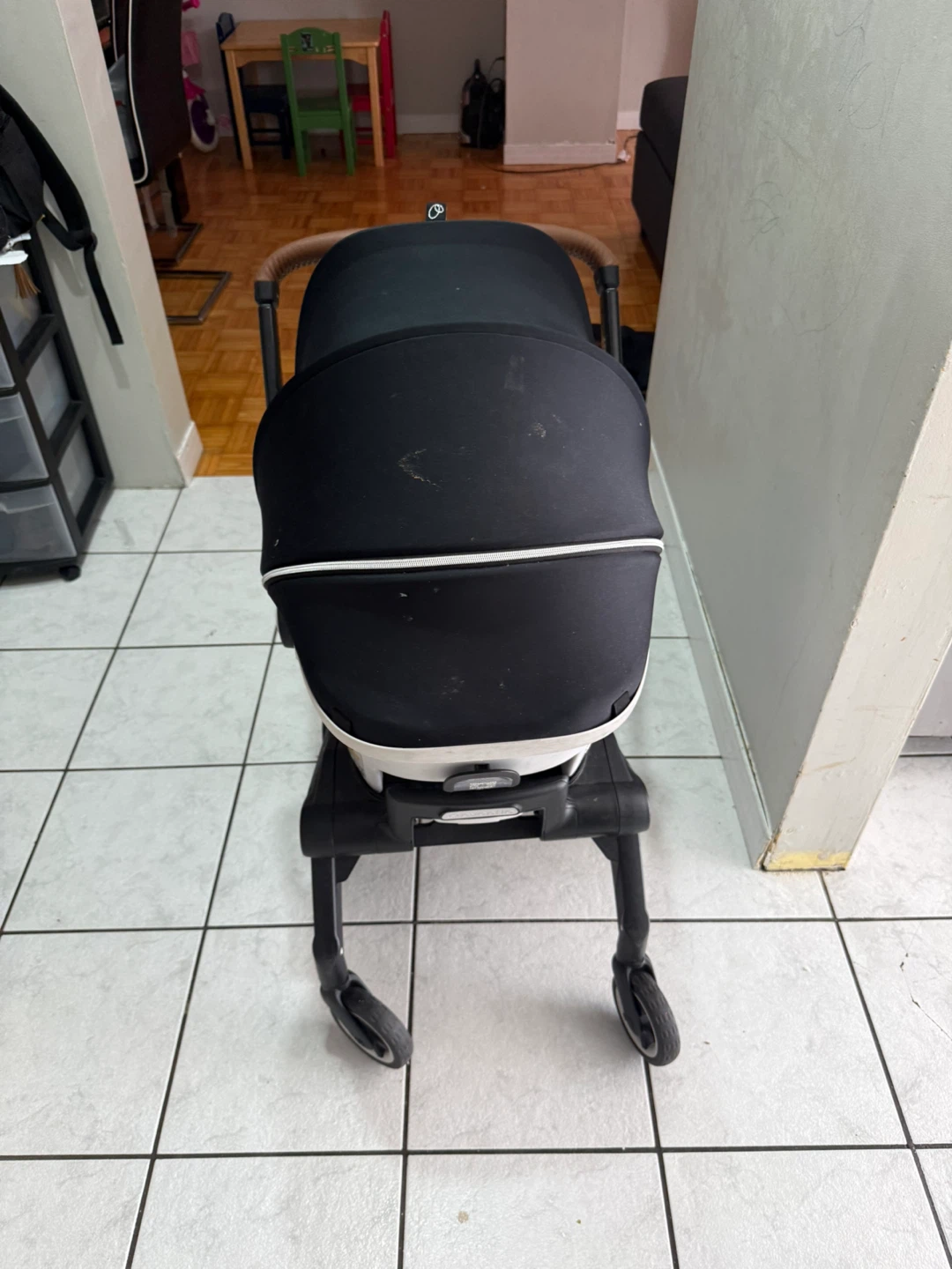 Evenflo Infant Car Seat and Stroller Base - photo 2