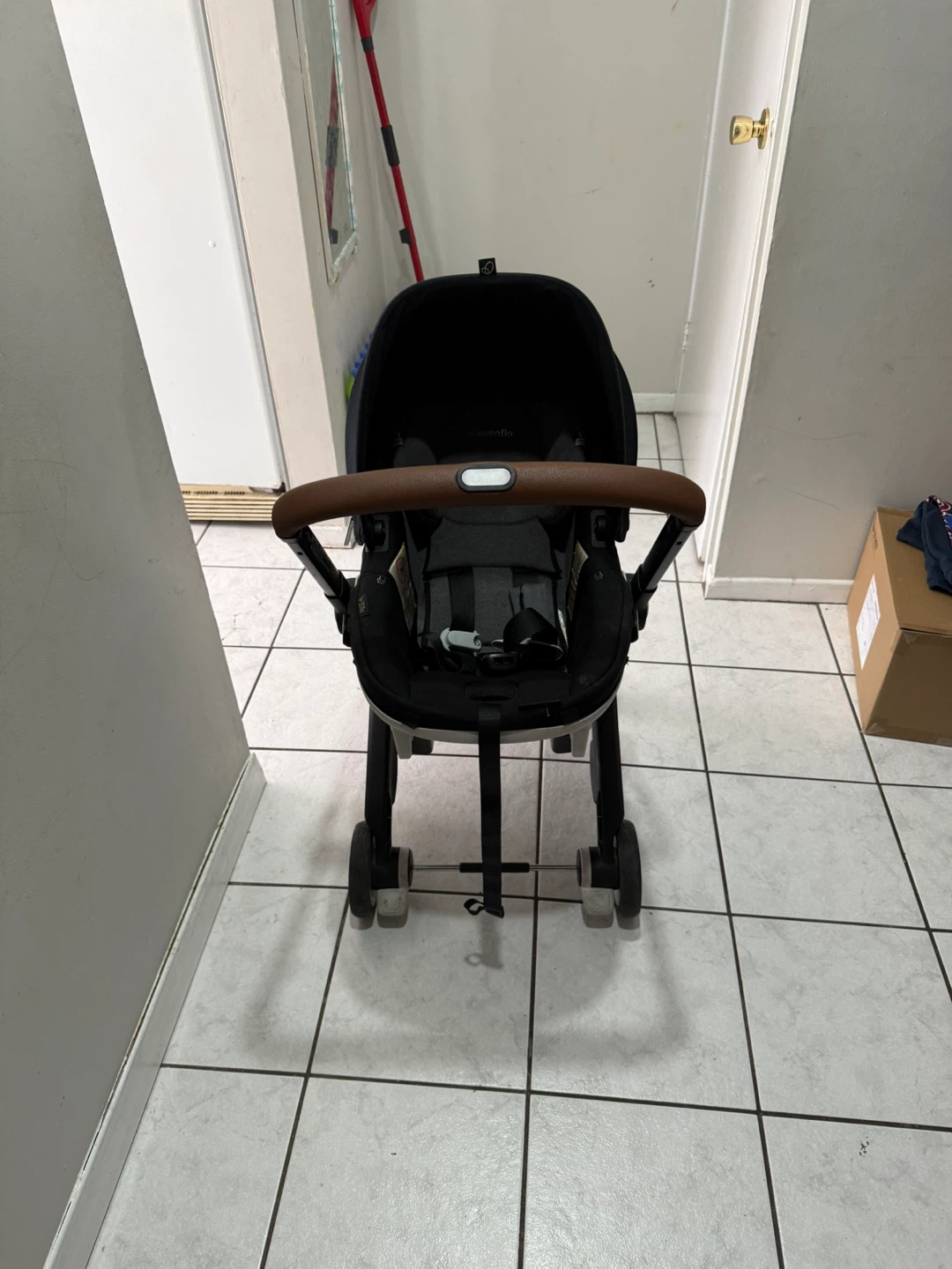 Evenflo Infant Car Seat and Stroller Base - photo 3