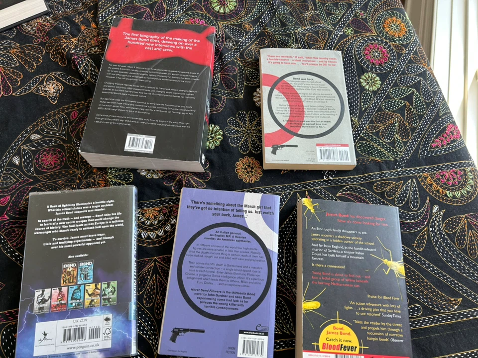 James Bond Books Galore Starting from $4! - photo 2