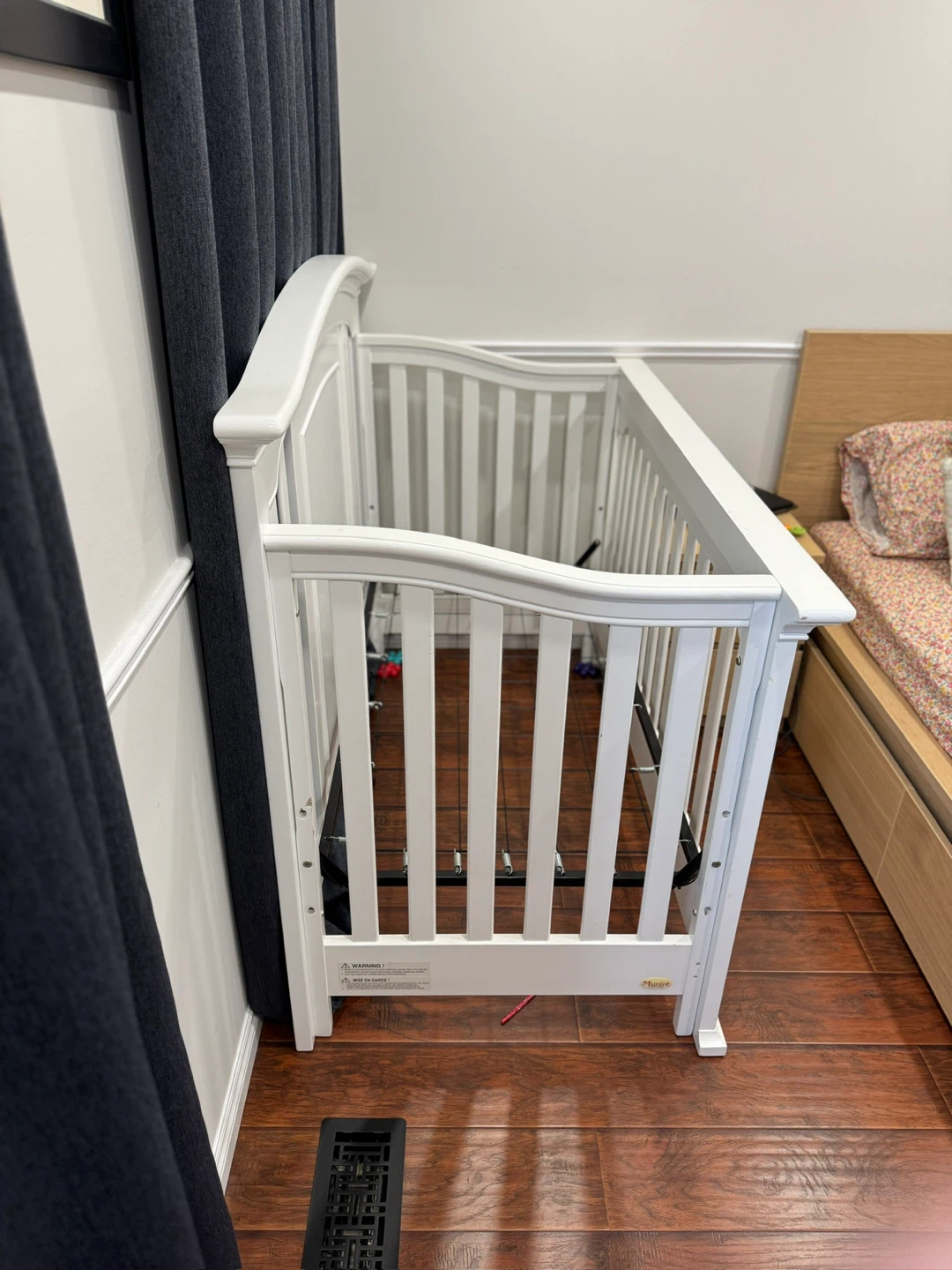 Munire White Baby Crib with mattress - photo 2