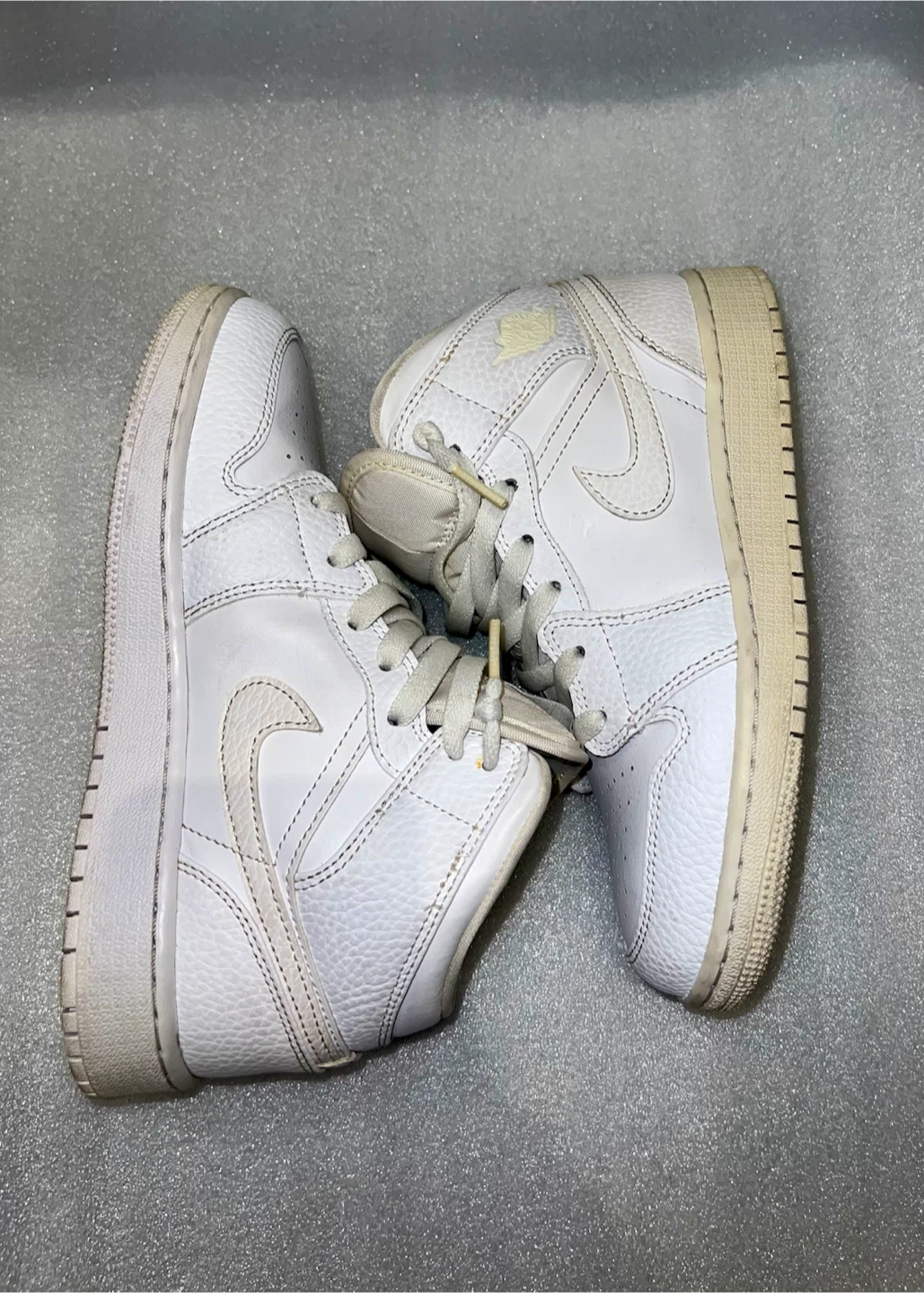 Air Jodan 1 Triple White - photo 2