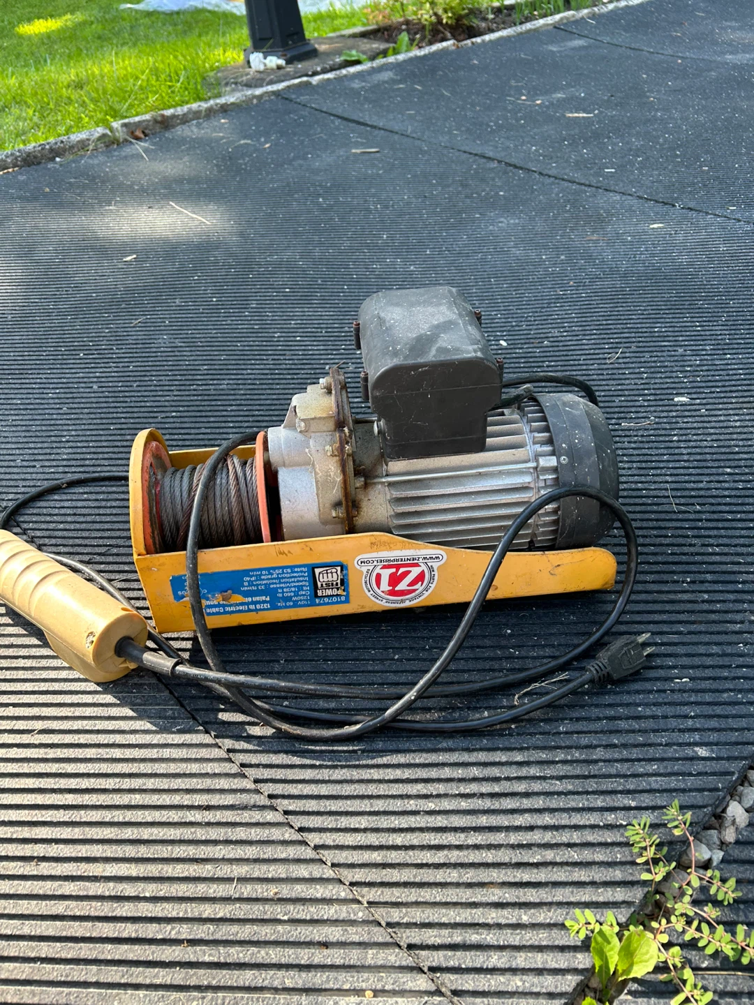 Truck winch