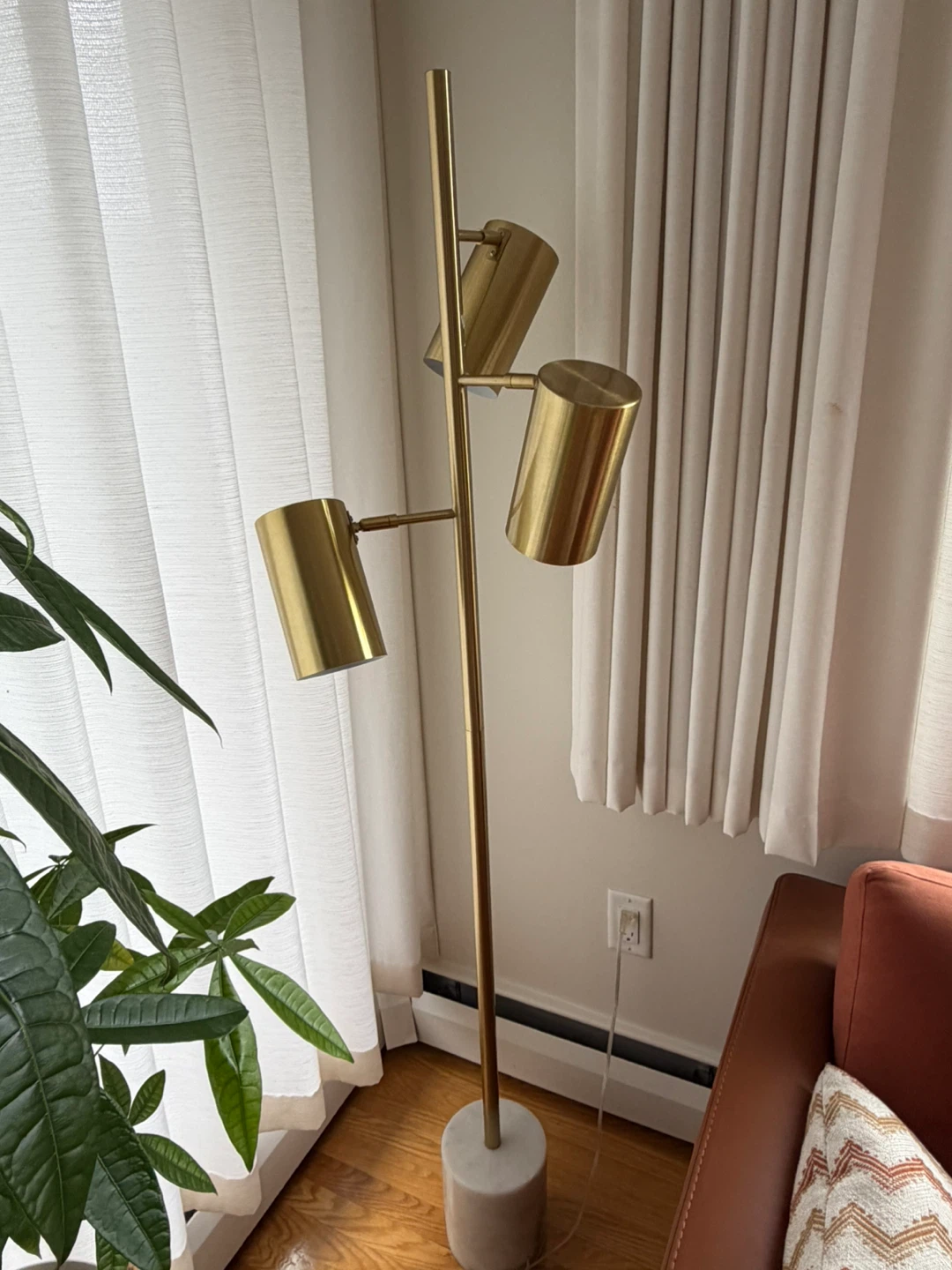 Modern Floor Lamp with 3 Adjustable Heads