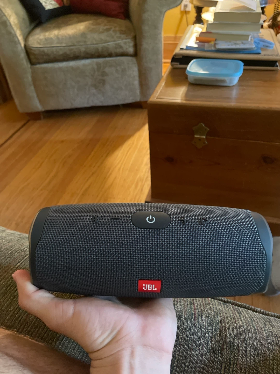 JBL Charge Essential 2 Speaker