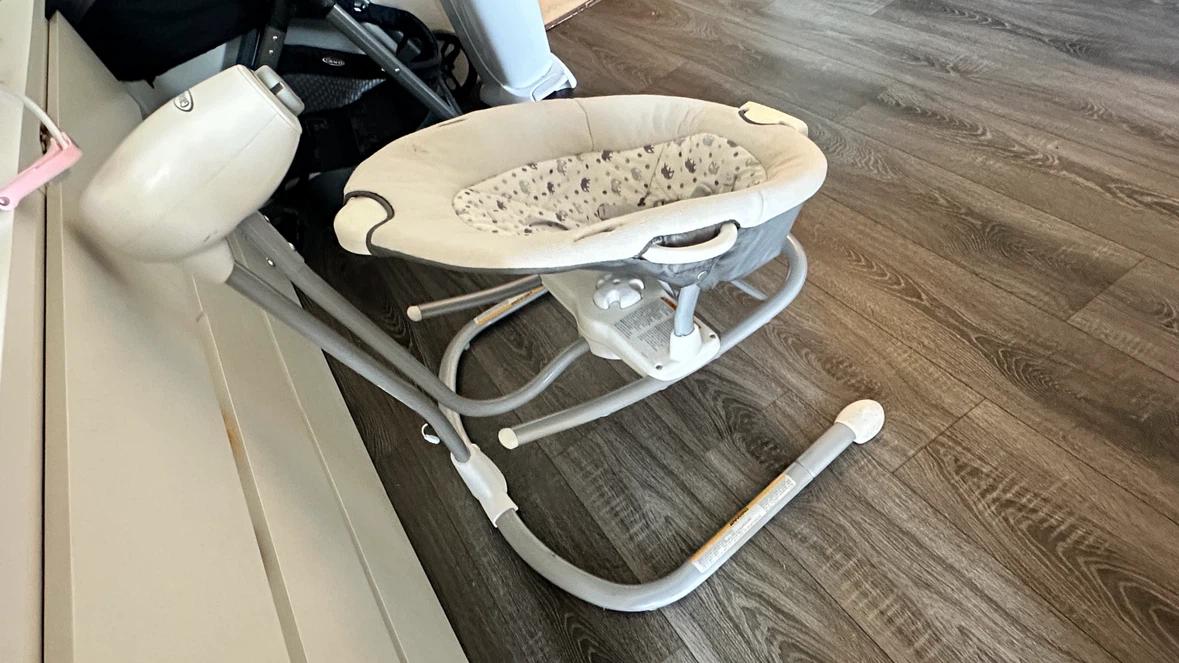 Graco baby electric Swing with Portable Rocker - photo 2