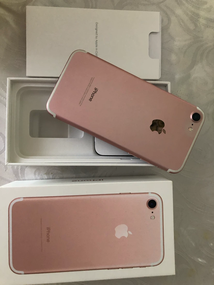 Apple iPhone 7 Rose Gold - photo 2
