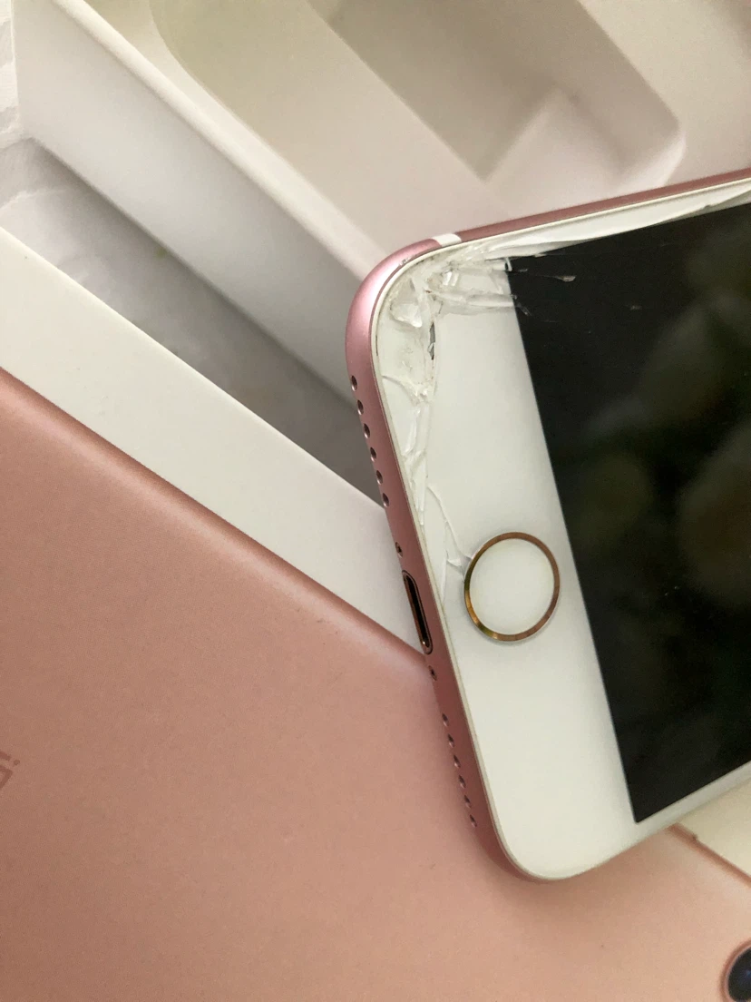 Apple iPhone 7 Rose Gold - photo 4
