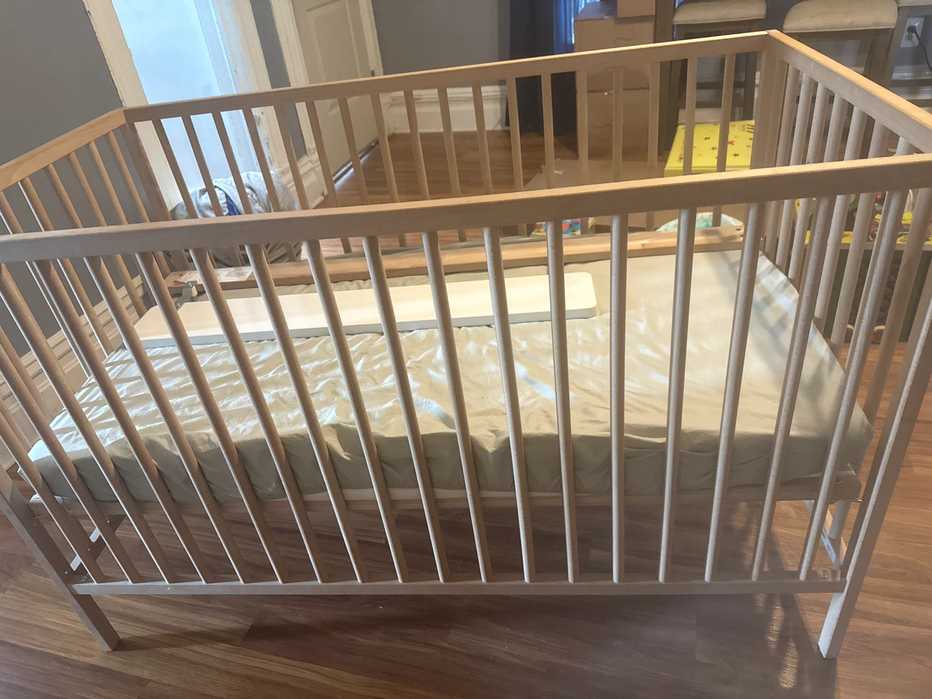 Wooden Baby Crib with Mattress - photo 3