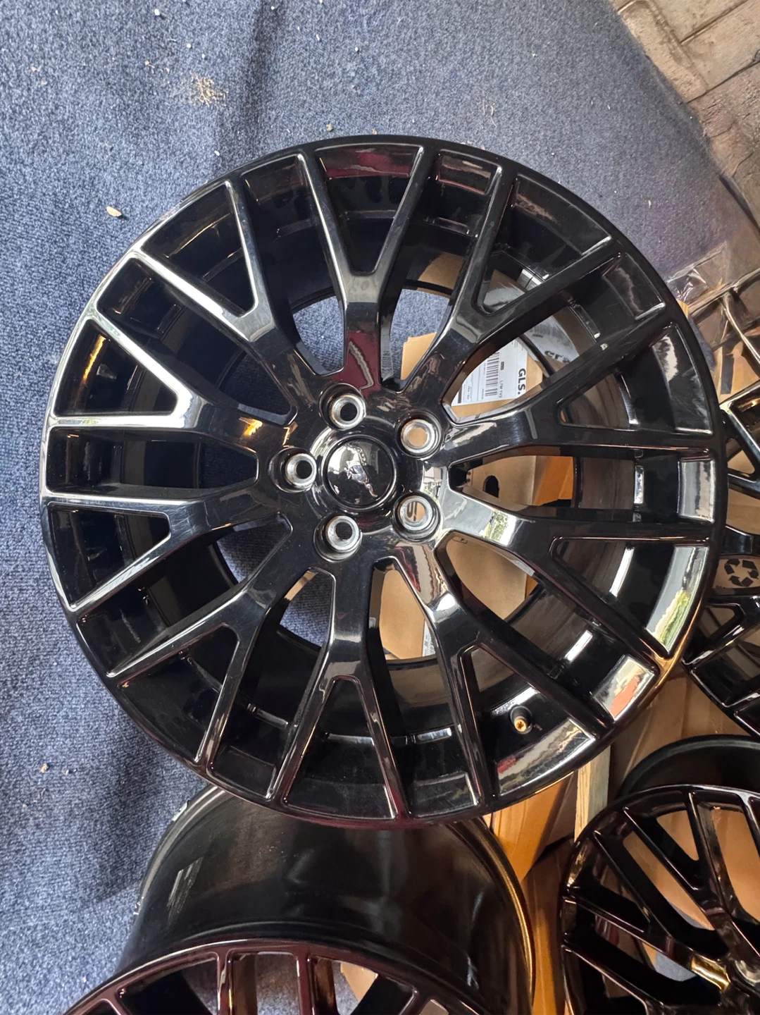 Ford Mustang Alloy Rims - photo 2