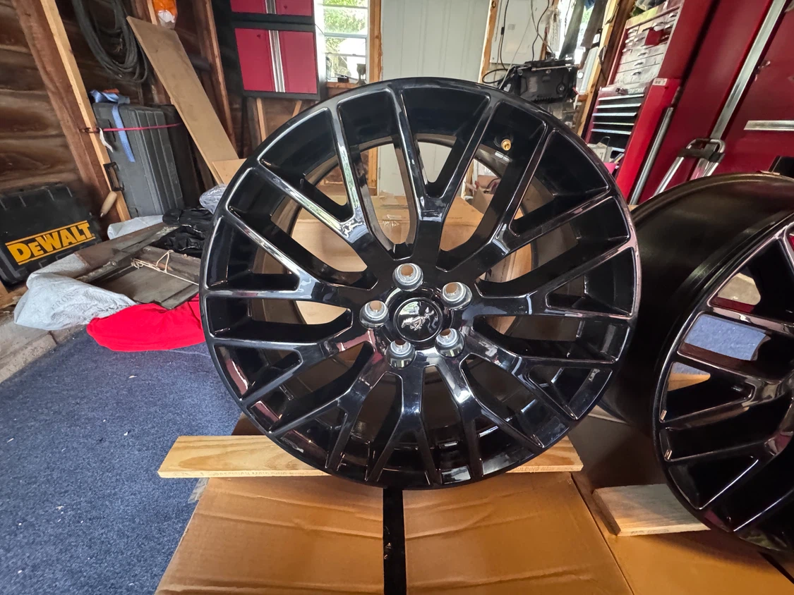 Ford Mustang Alloy Rims - photo 5