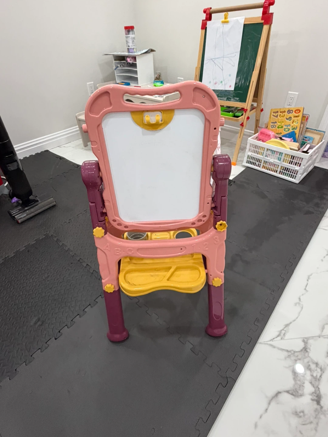 Kids Reversible Easel