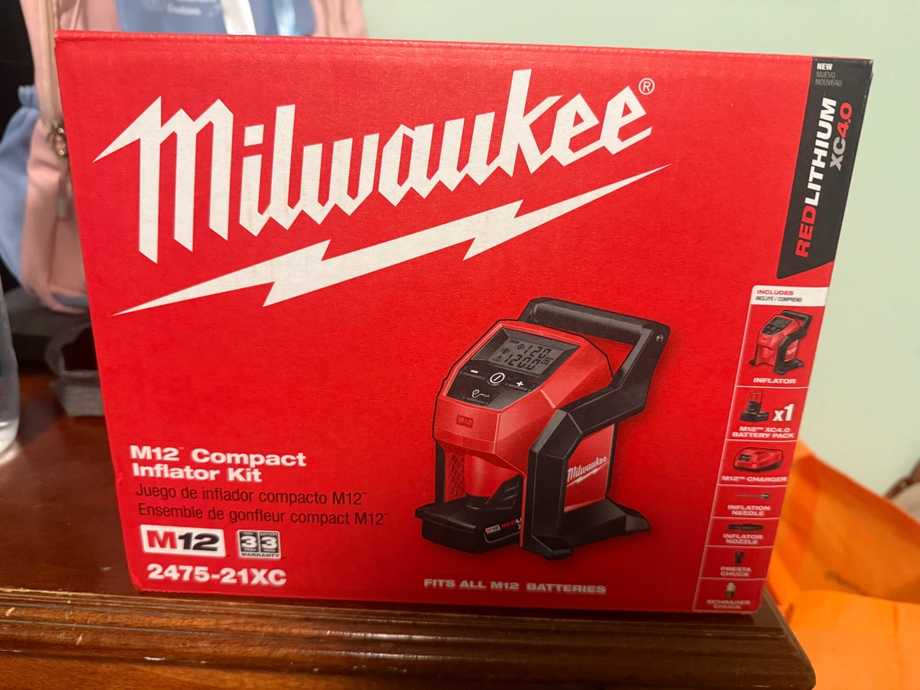 Milwaukee M12 Compact Inflator Kit 2475-21XC