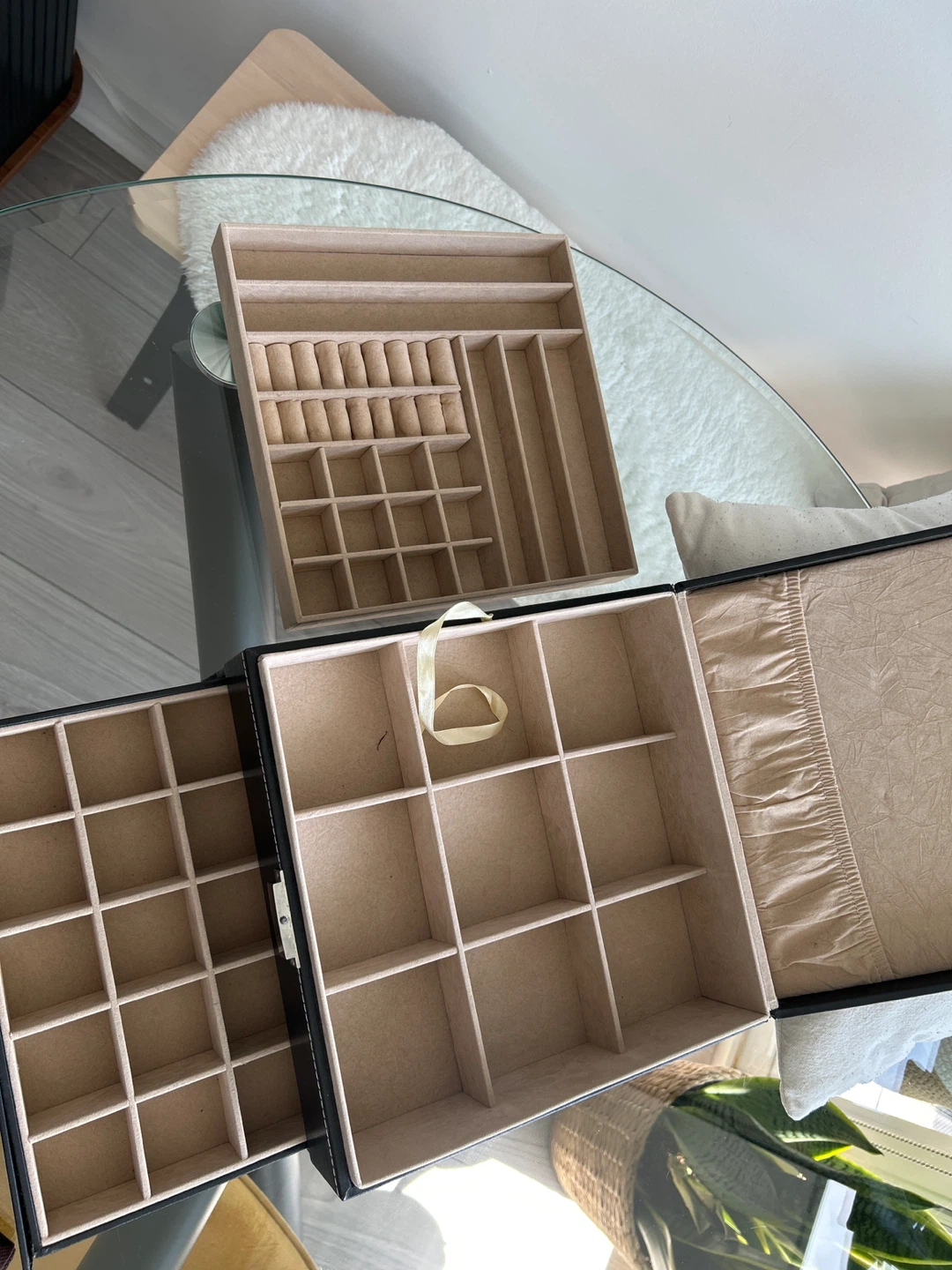 Black Multi-Tiered Jewellery Box - photo 3