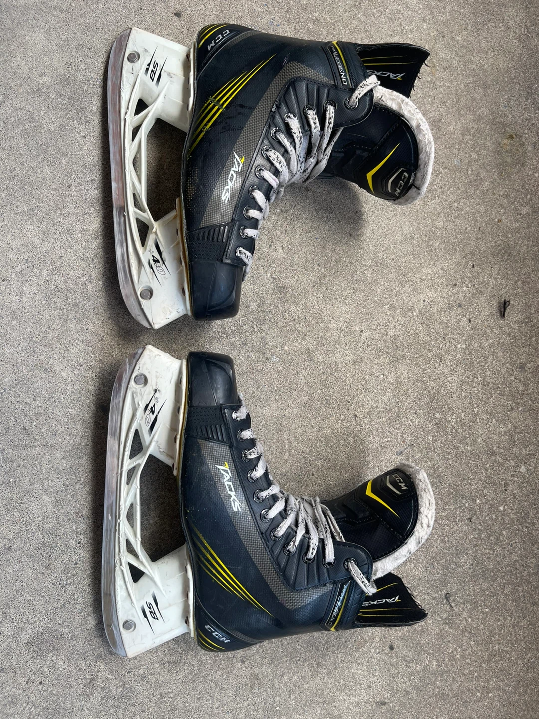 CCM Tacks Pro Legend Ice Hockey Skates - Senior Size 8