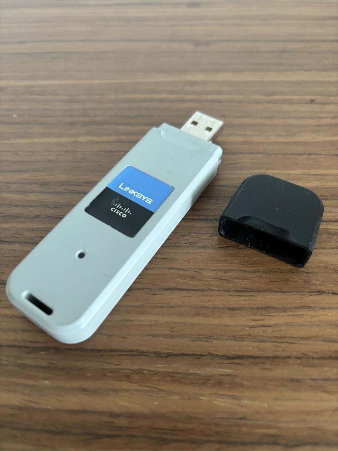 Linksys RangePlus Wireless Network USB Adapter - photo 2