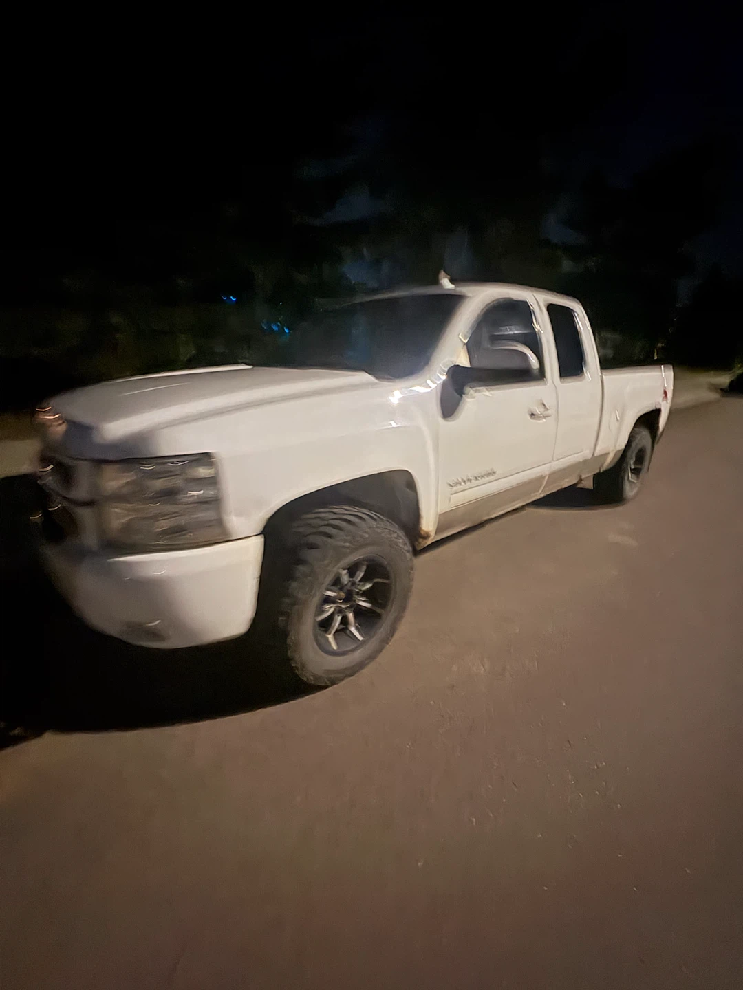 2012 Chevrolet Silverado 1500 extended cab - photo 2