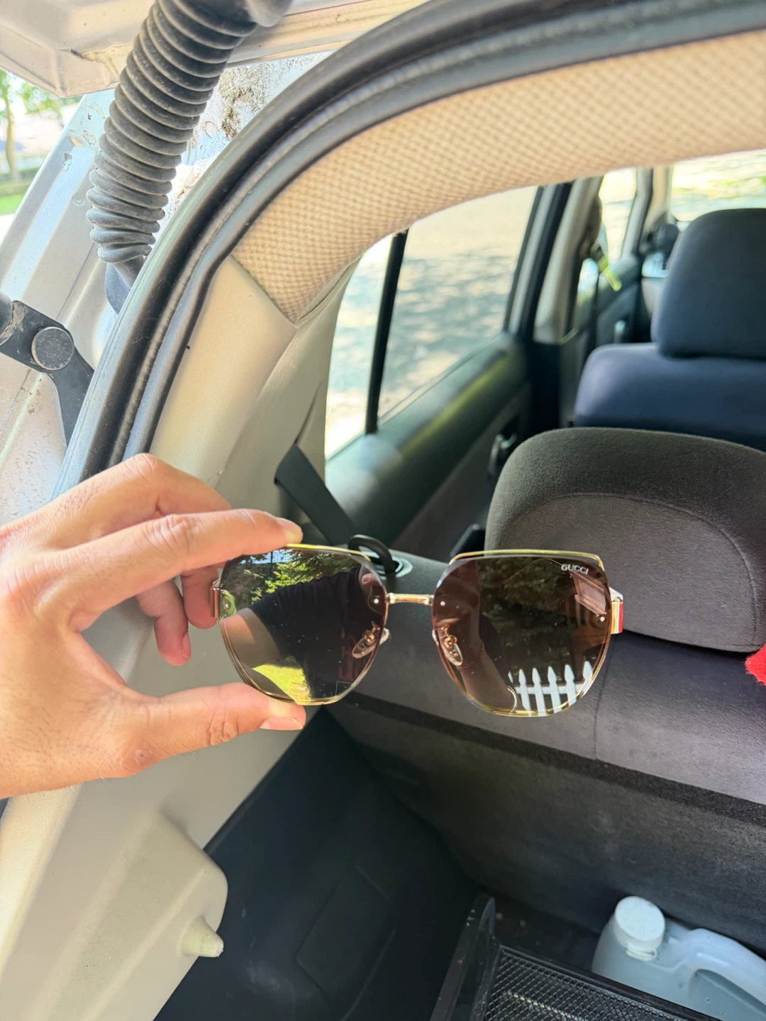 Gucci Sunglasses - photo 2