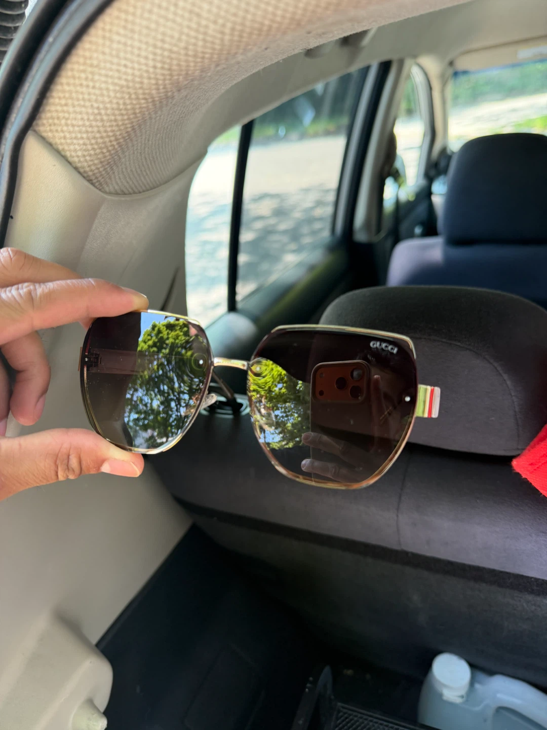 Gucci Sunglasses - photo 3