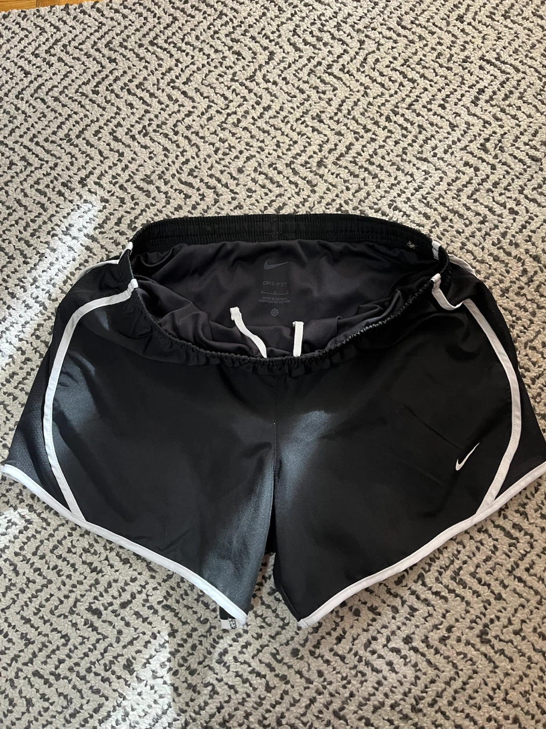 Nike Dri-FIT Black Athletic Dolphin Shorts - photo 3