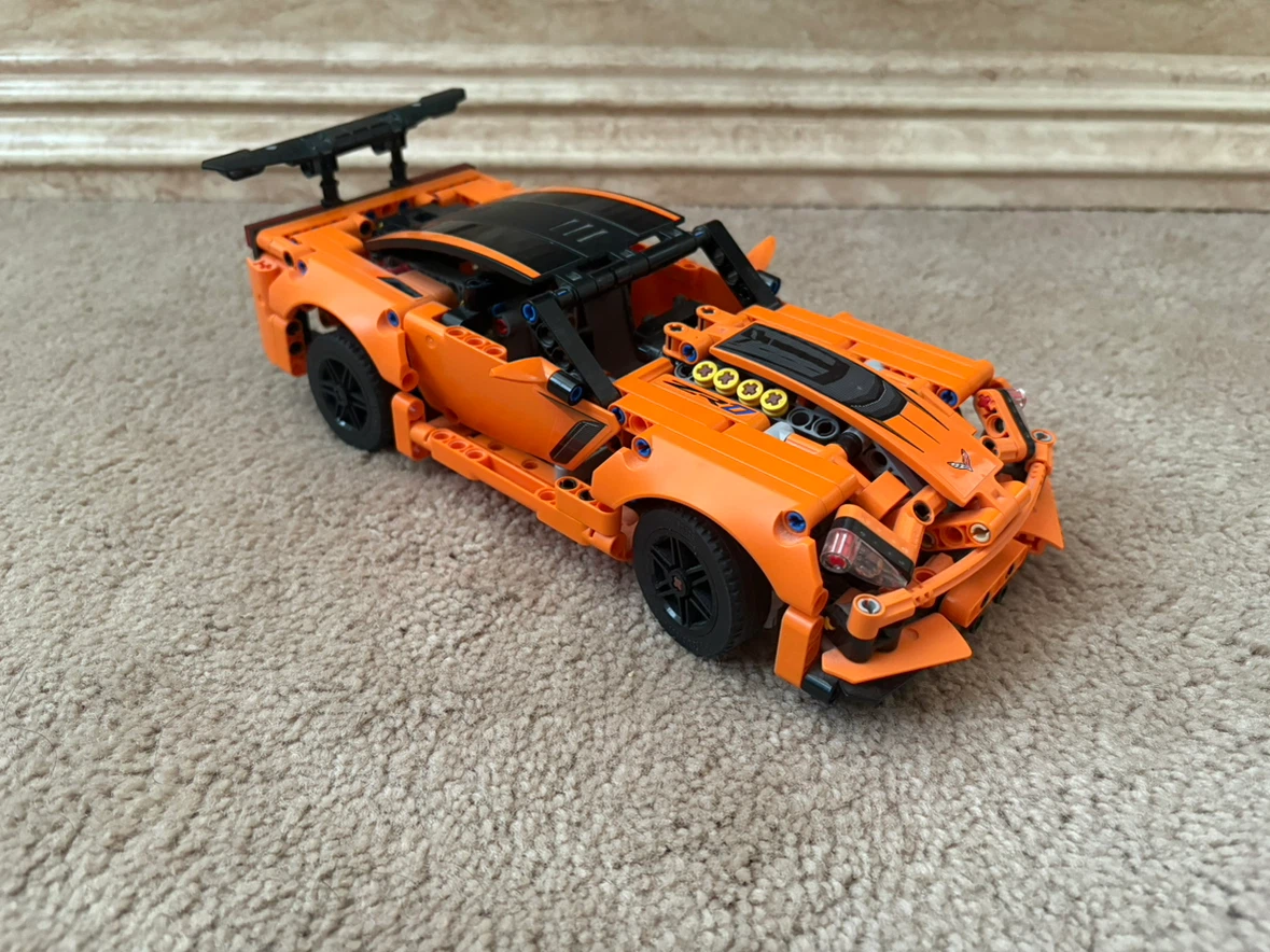 LEGO Technic Corvette Orange - photo 2