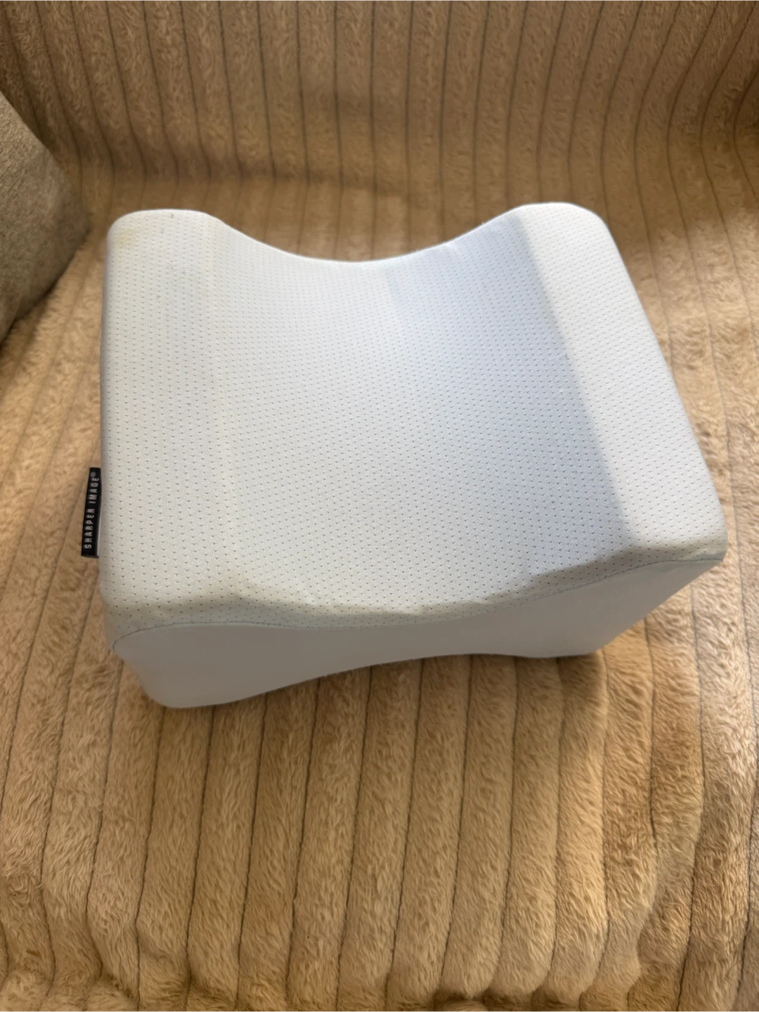 Sharper Image Calming Comfort Knee Pillow