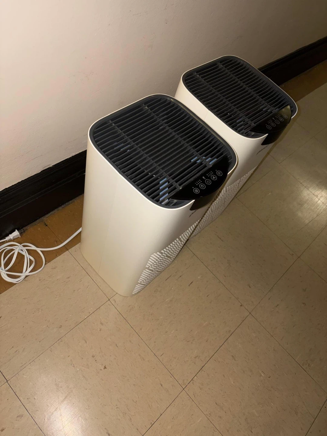 2 Ganiza Air Purifiers - photo 3
