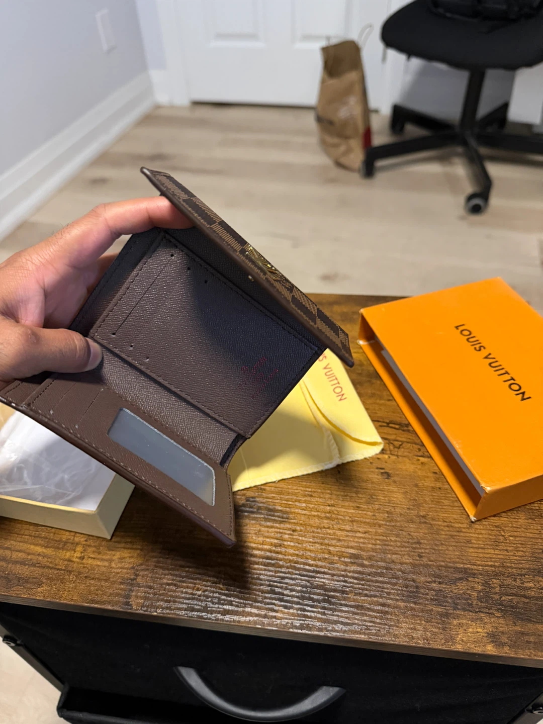 Louis Vuitton Damier Ebene Wallet - photo 2