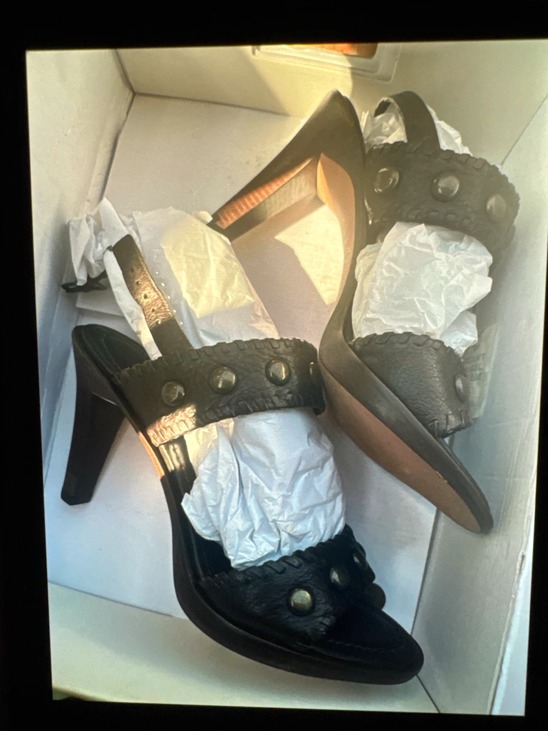Banana Republic Black Leather Studded Heels Size 7.5 - photo 2