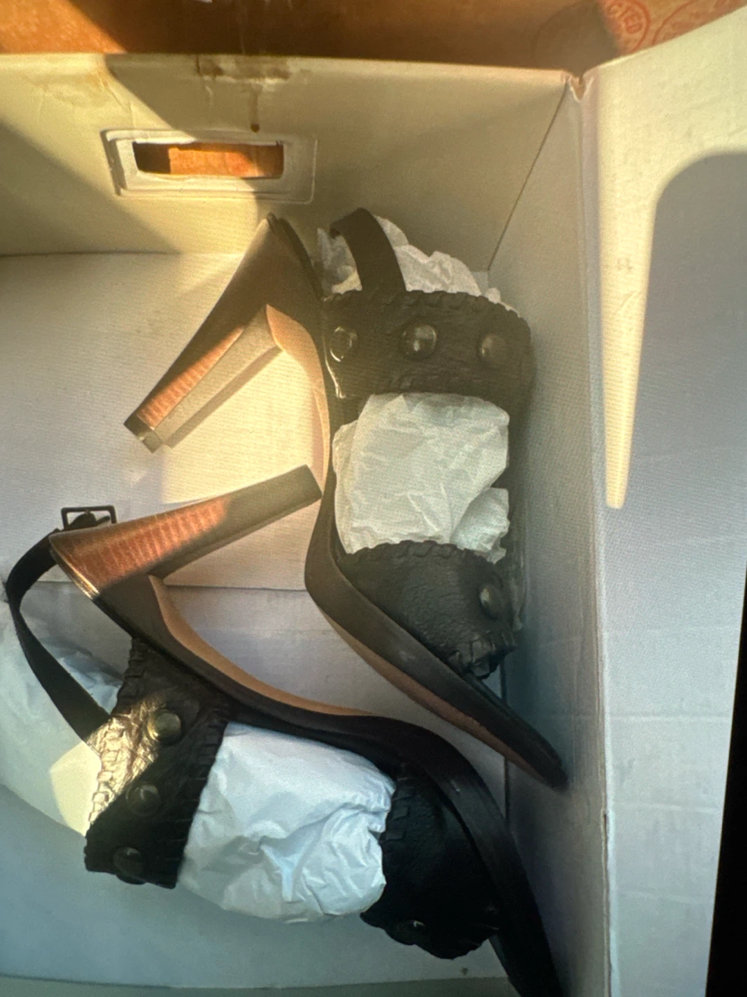 Banana Republic Black Leather Studded Heels Size 7.5 - photo 3