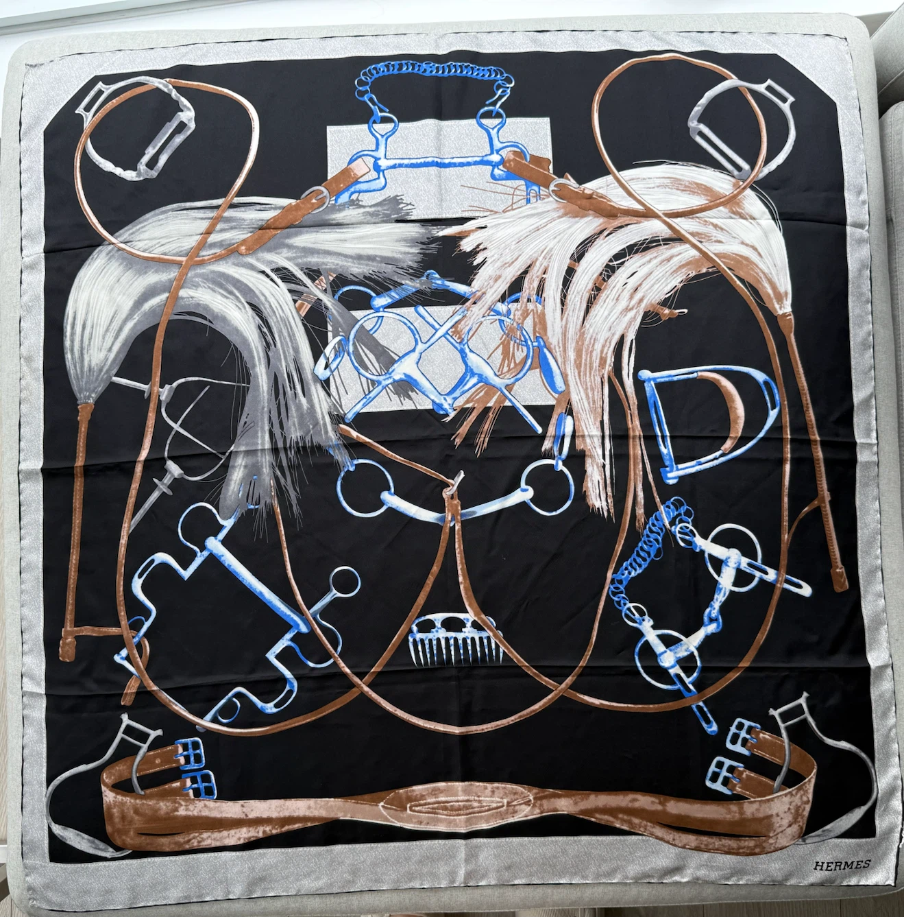 Hermès Silk Scarf - photo 4