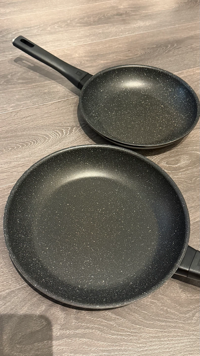 Zwilling aluminum fry pan 2pcs 9.5”&11” - photo 3