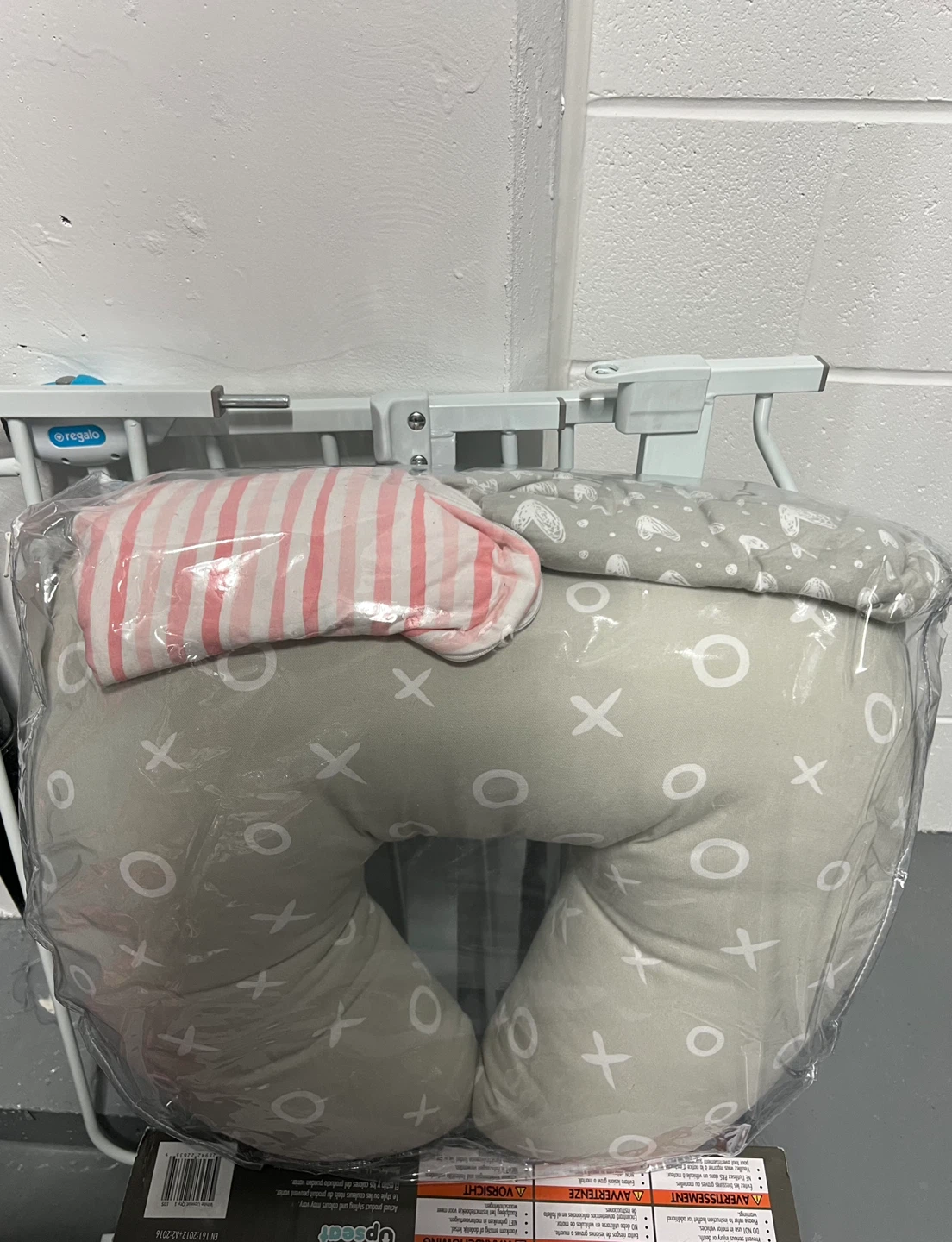 Jolly Baby Seat Pillow / Feeding Pillow
