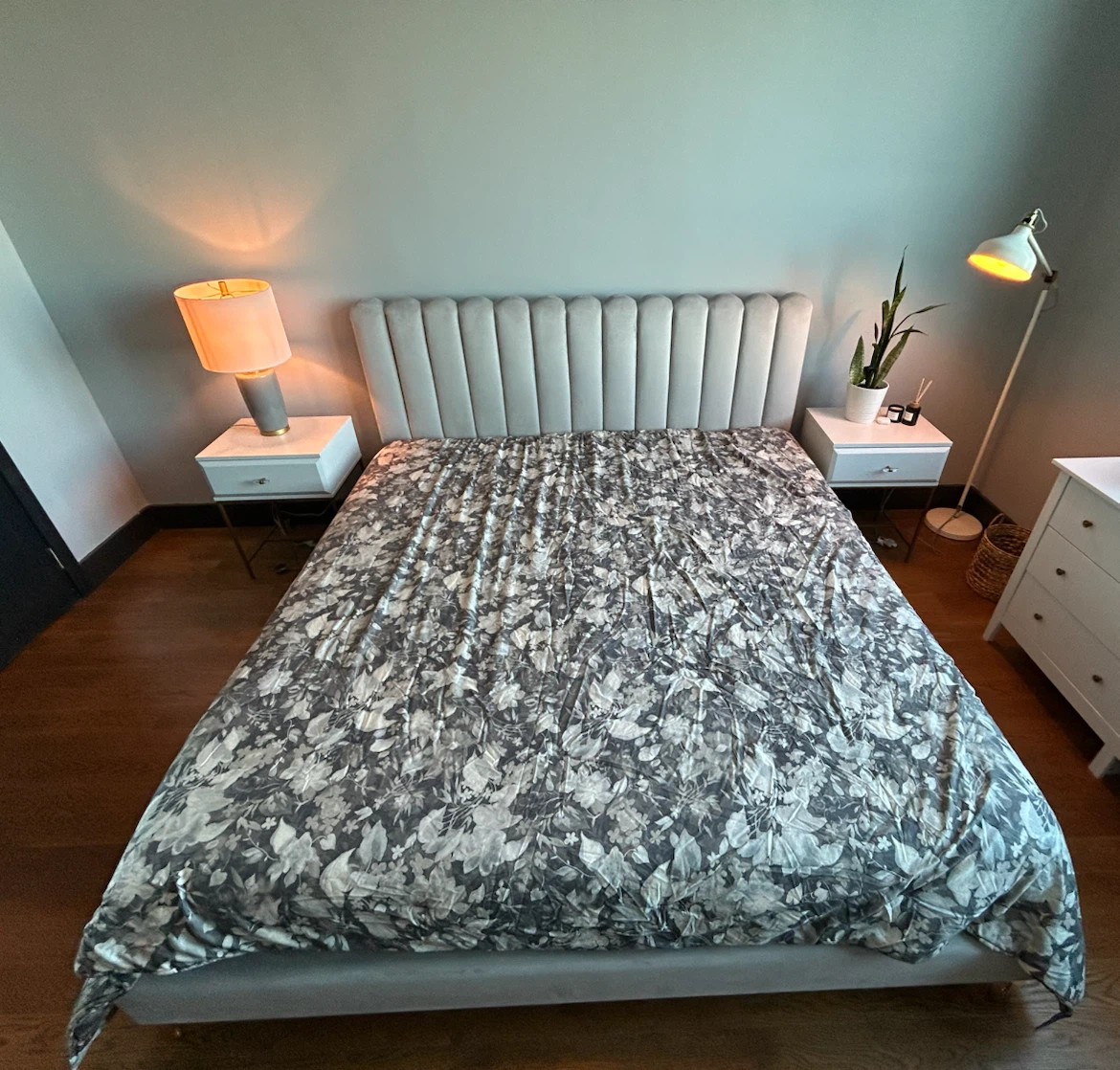 Light Gray Upholstered king Bed Frame