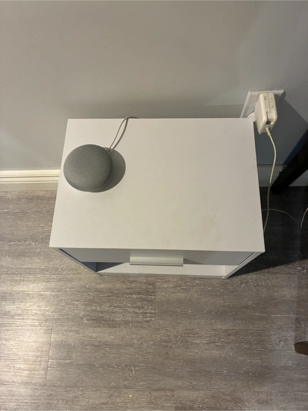 MOVING SALE : White Nightstand with Drawer - photo 2