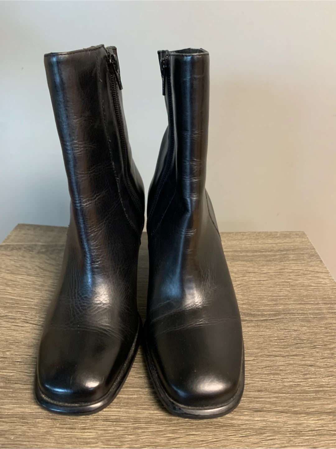 Naturalizer Black Leather Ankle Boots