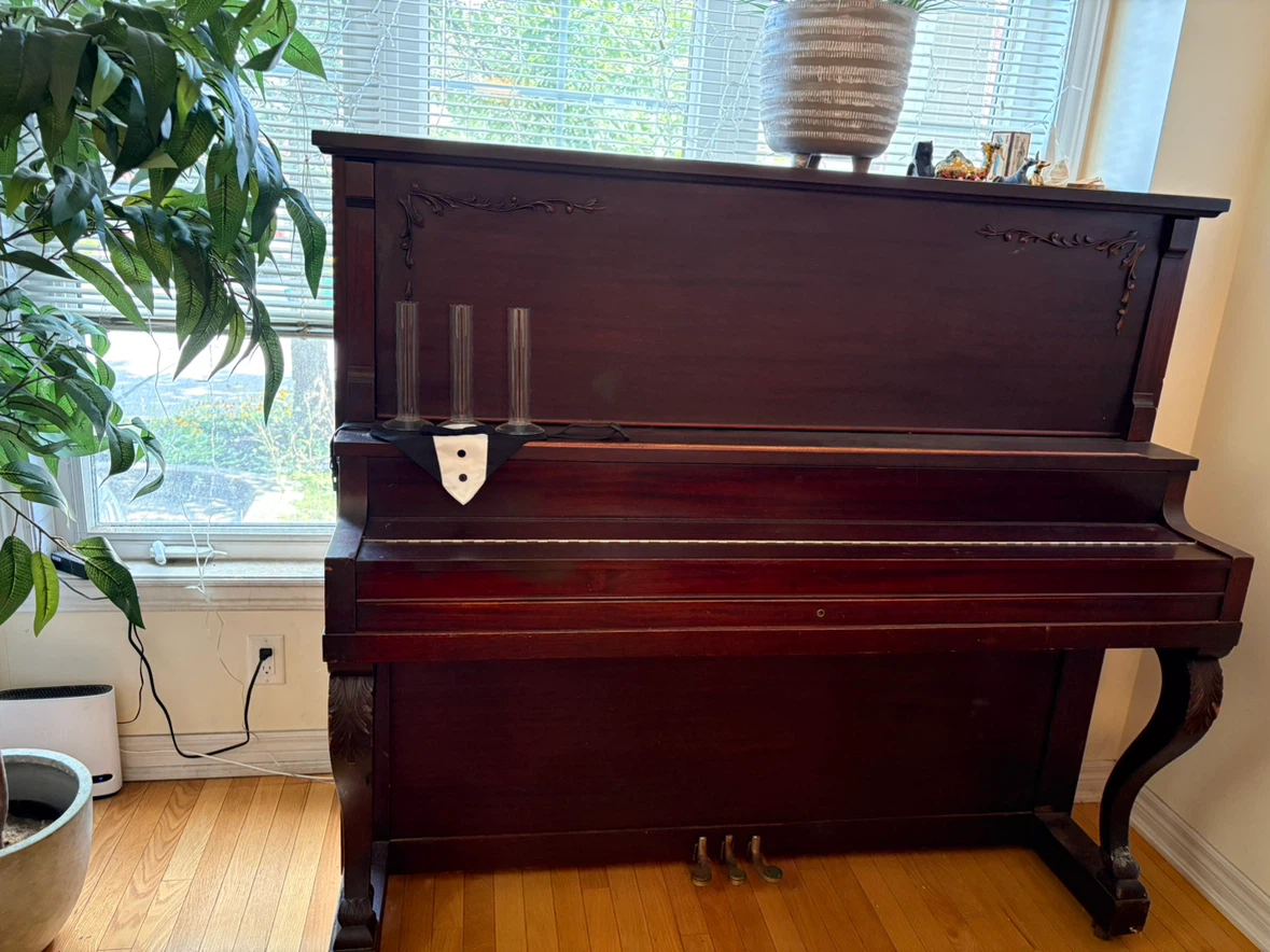 Upright Piano in dark wood - photo 2