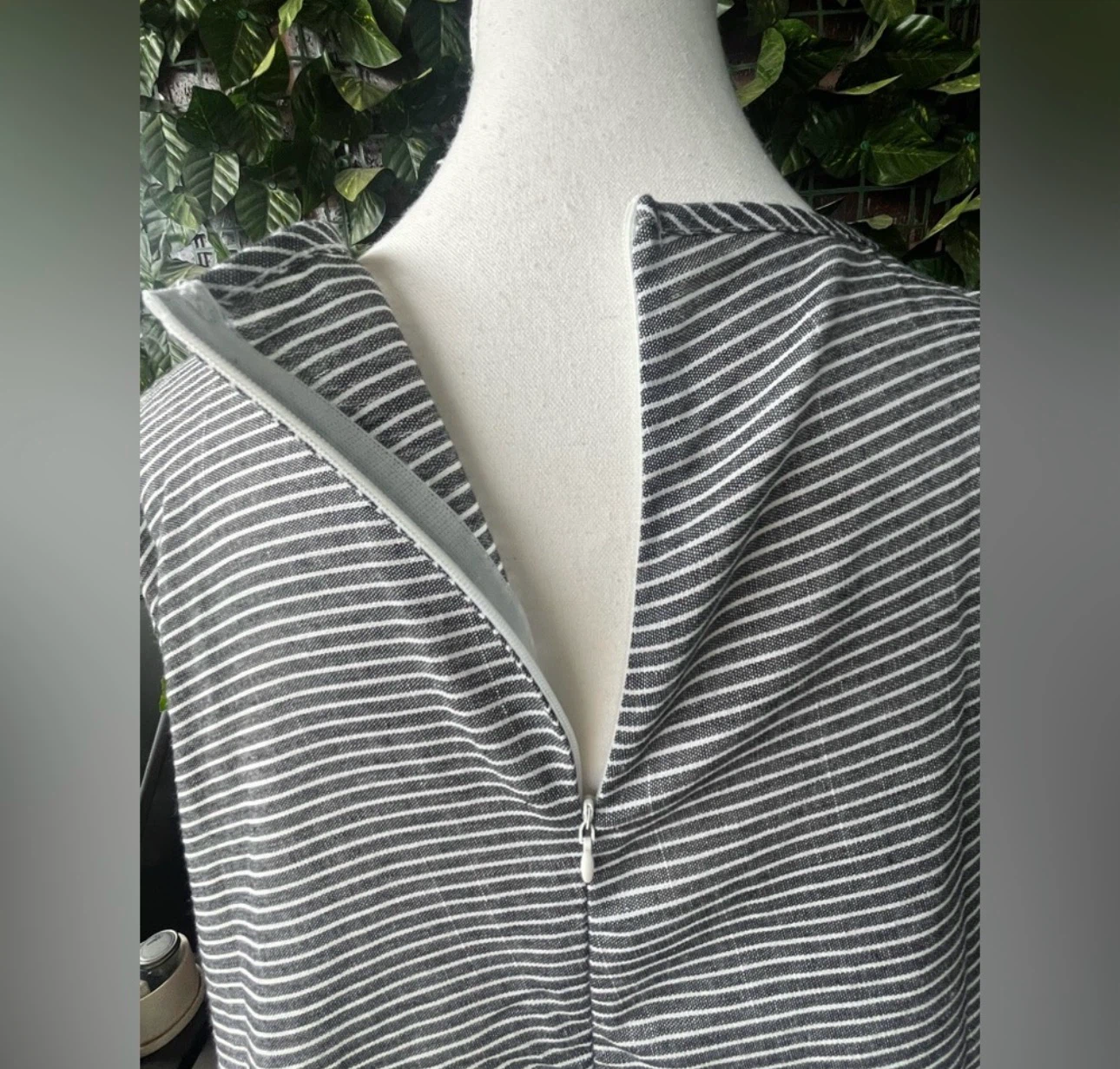 Grey Striped Sleeveless Midi Dress - photo 4